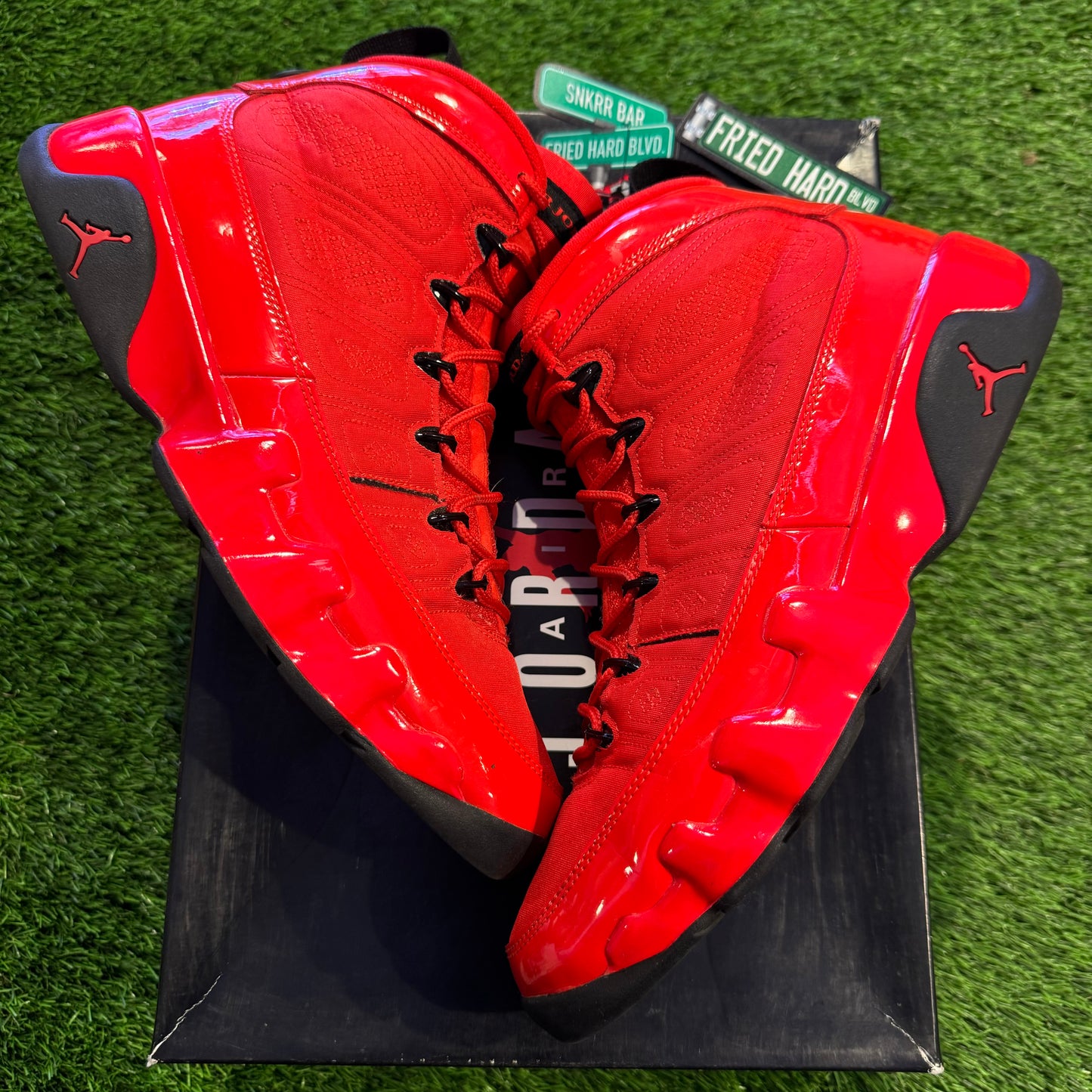 Air Jordan 9 Retro 'Chile Red'