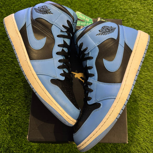 Air Jordan 1 Mid 'University Blue Black'
