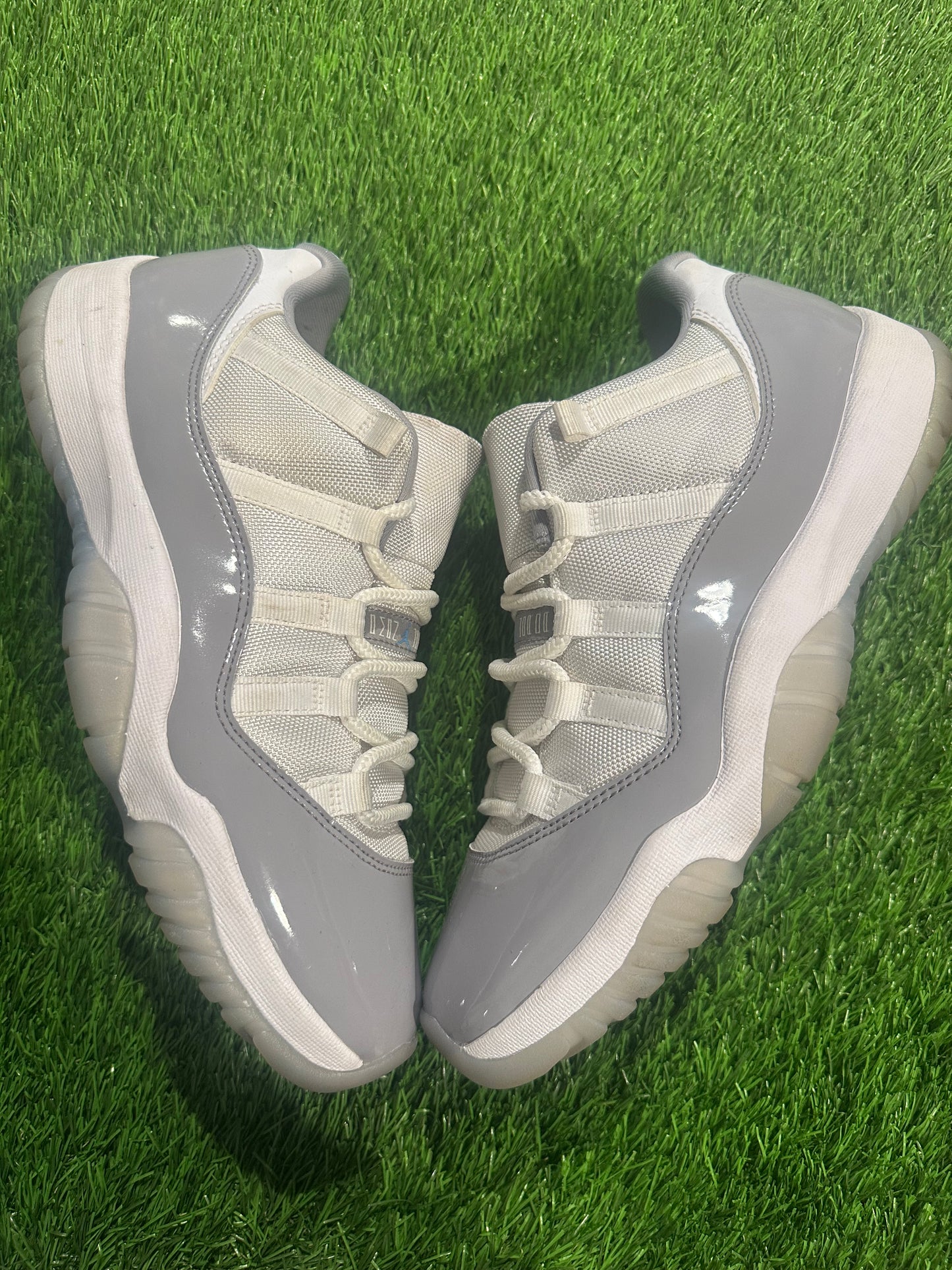 Jordan 11 Retro Low Cement Grey