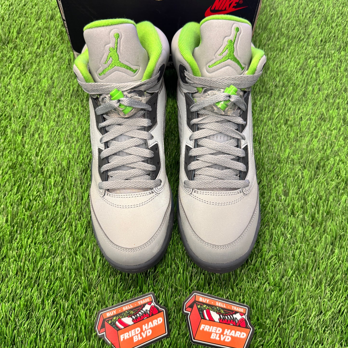 Jordan 5 Retro Green Bean (2022) (GS) SIZE 7Y/8.5W