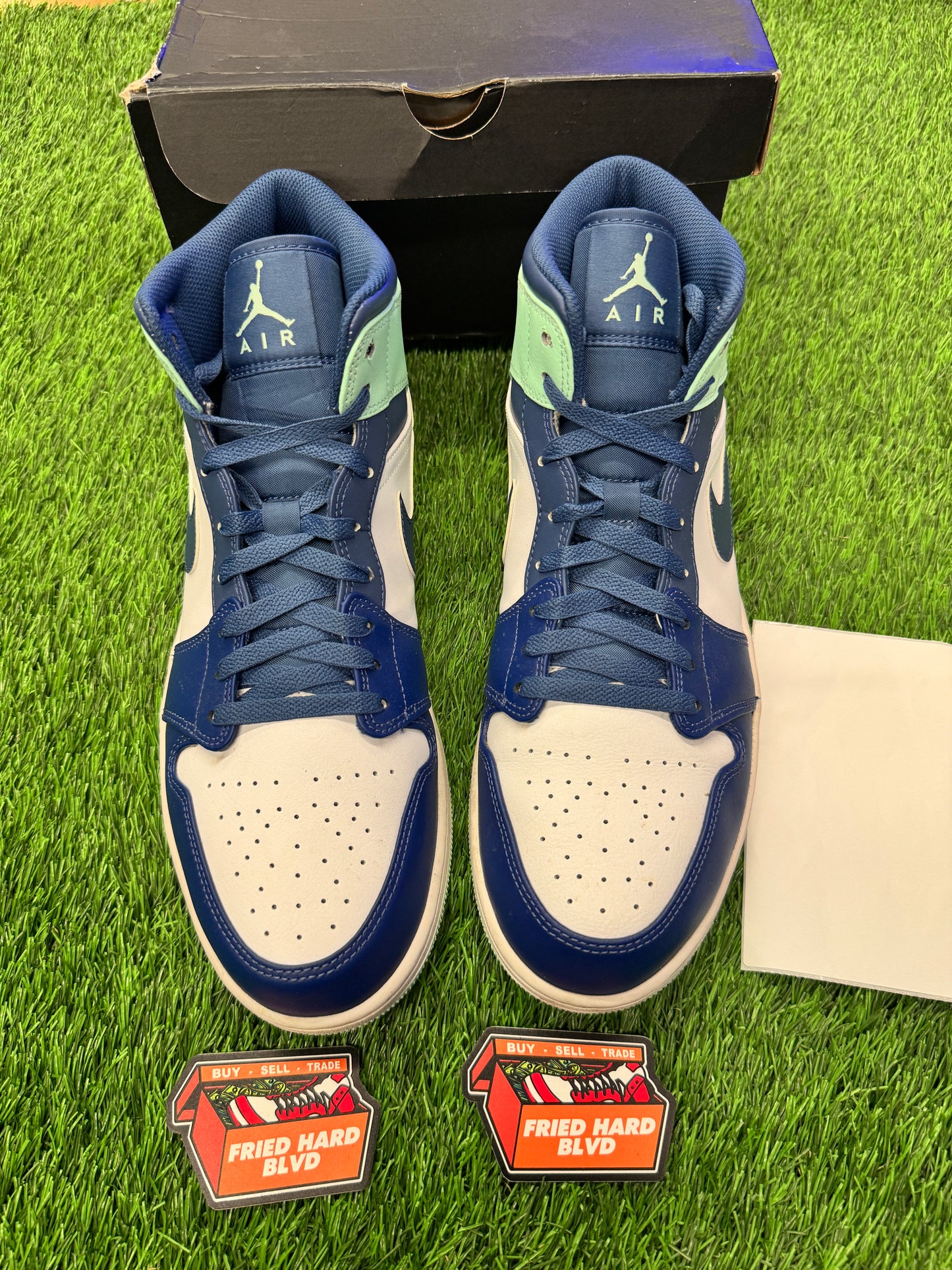 Jordan 1 Mid Mystic Navy Mint Foam SIZE 13M/14.5W