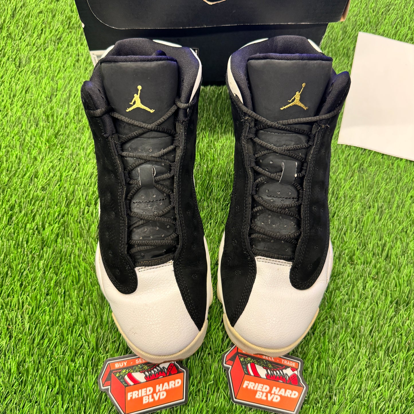 Jordan 13 Retro Black White Gum (GS) SIZE 7Y/8.5W