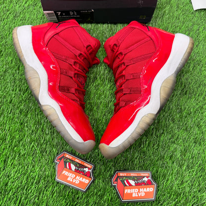 Jordan 11 Retro Win Like 96 (GS) SIZE 7Y/8.5W