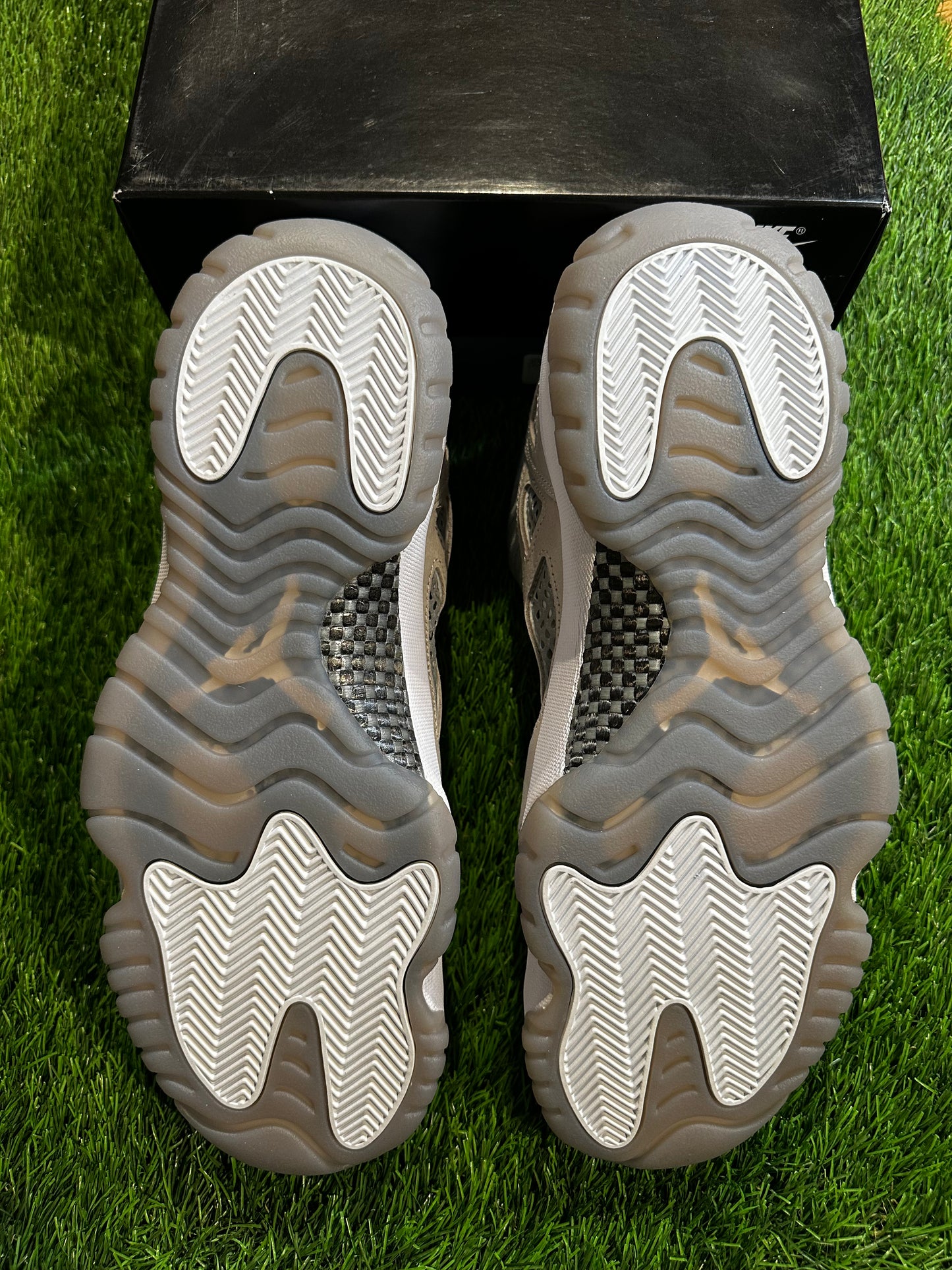 Jordan 11 Retro Low IE Light Orewood Brown