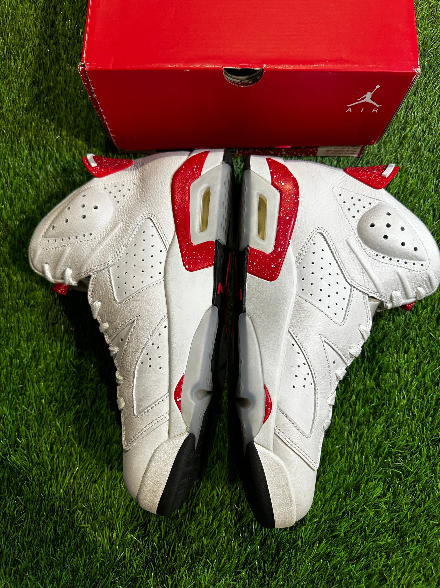 Jordan 6 Retro Red Oreo
