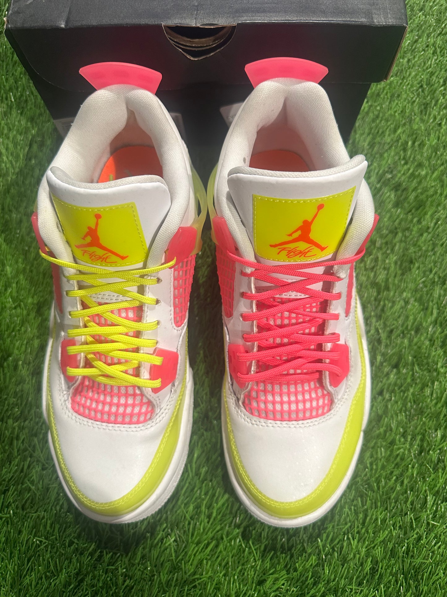 Jordan 4 Retro White Lemon Pink (GS) SIZE 5.5Y/7W