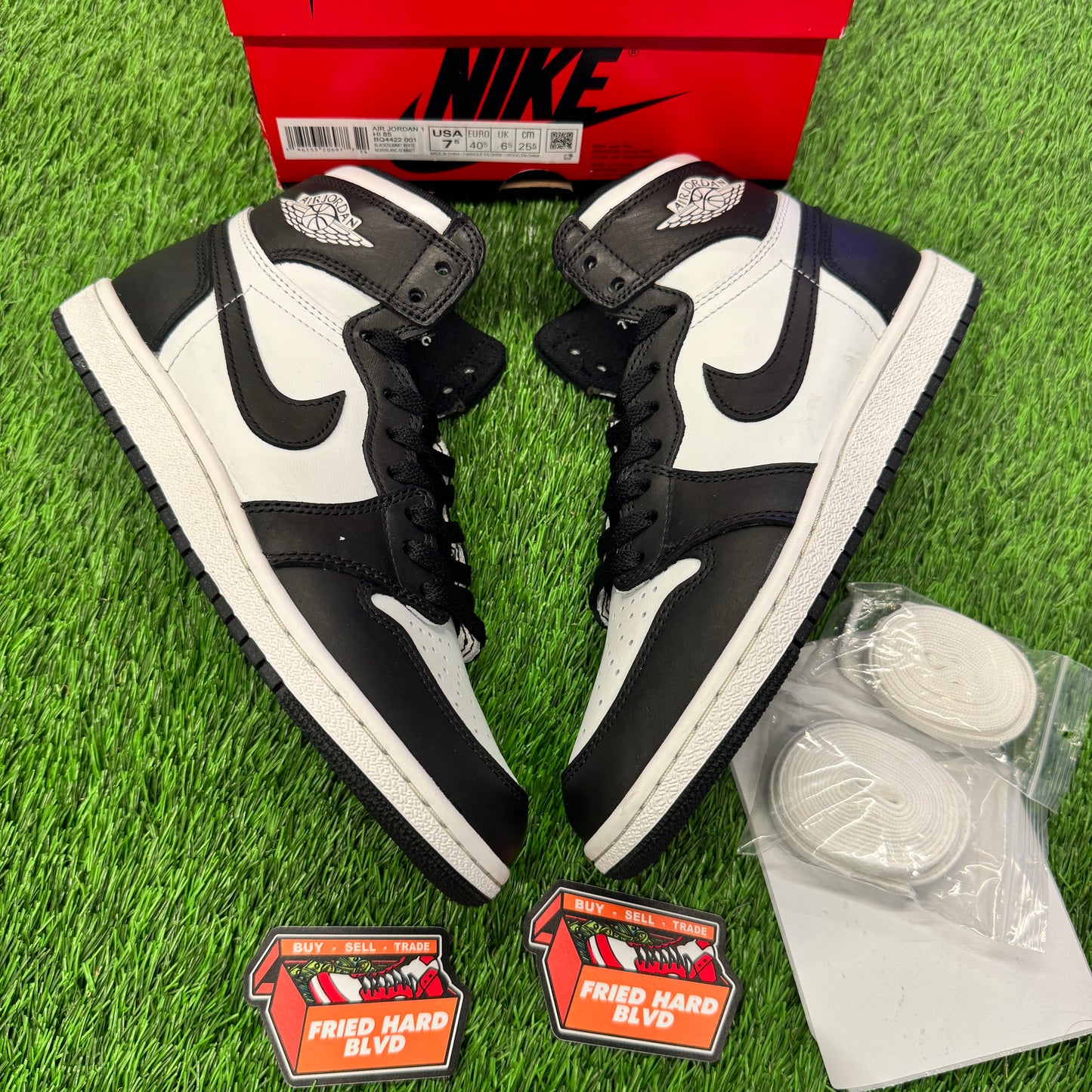 Jordan 1 Retro High '85 Black White (2023) SIZE 7.5M/9W