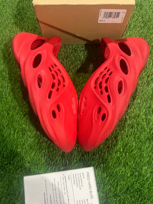 adidas Yeezy Foam RNNR Vermillion