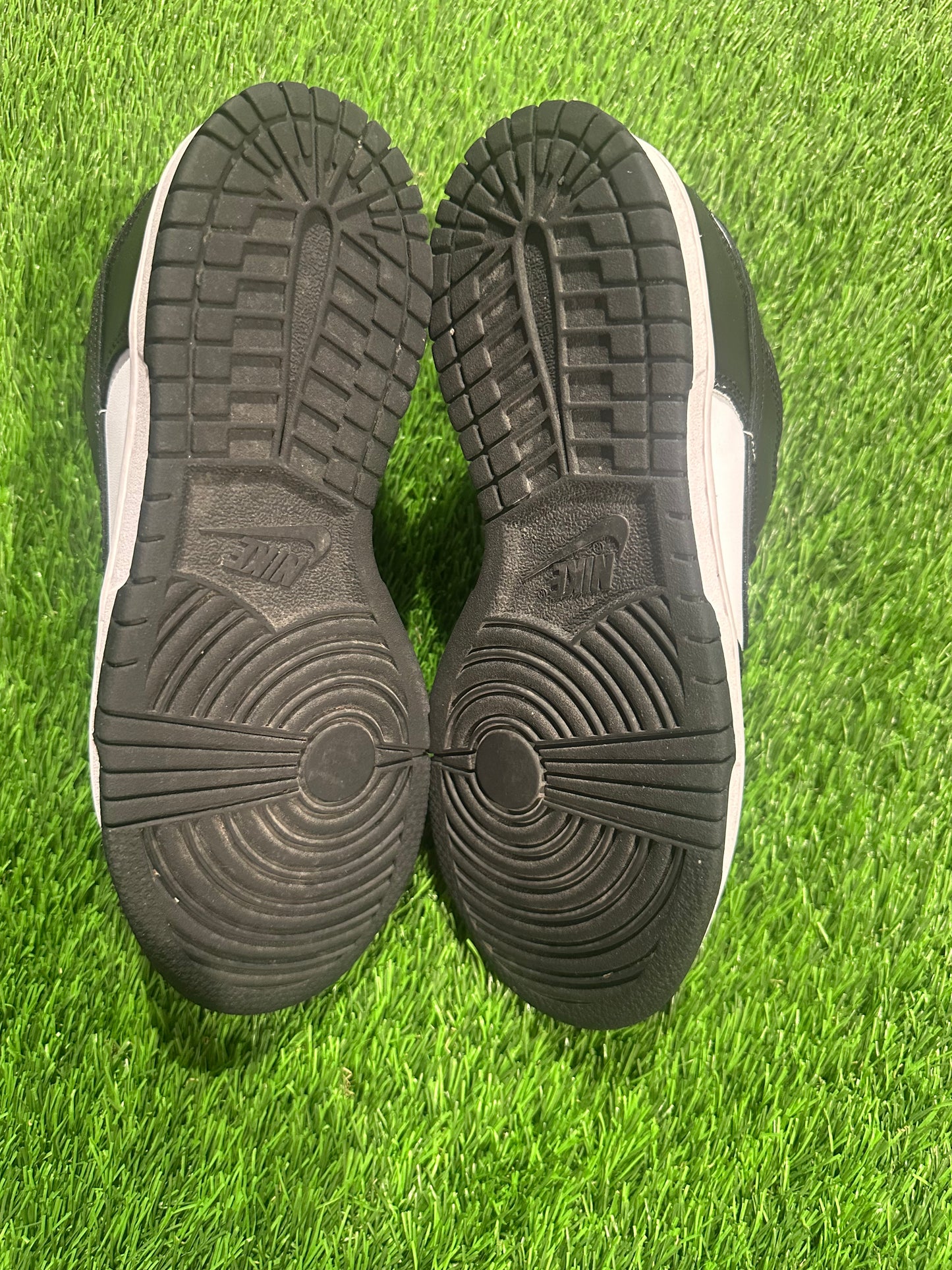 Dunk Low Retro White Black Panda (GS) SIZE 5Y/6.5W
