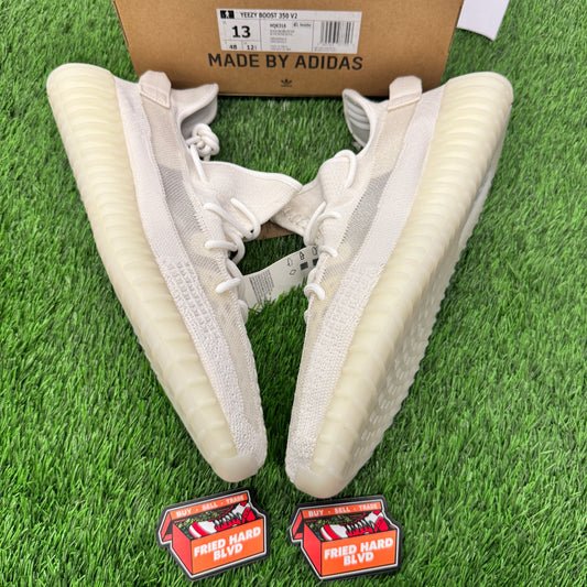 Yeezy Boost 350 V2 Bone SIZE 13M/14.5W
