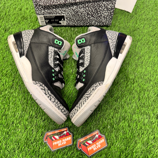 Jordan 3 Retro Green Glow SIZE 9.5M/11W