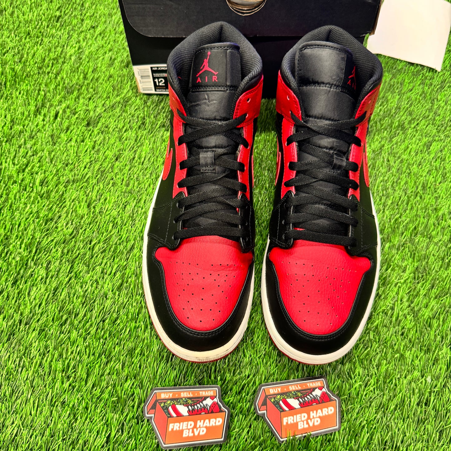 Jordan 1 Mid Banned (2020) SIZE 12M/13.5W