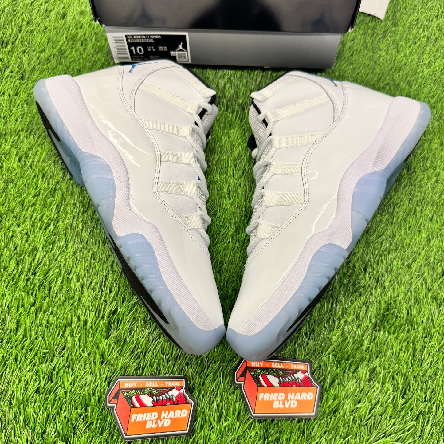 Jordan 11 Retro Legend Blue (2024) SIZE 10M/11.5W