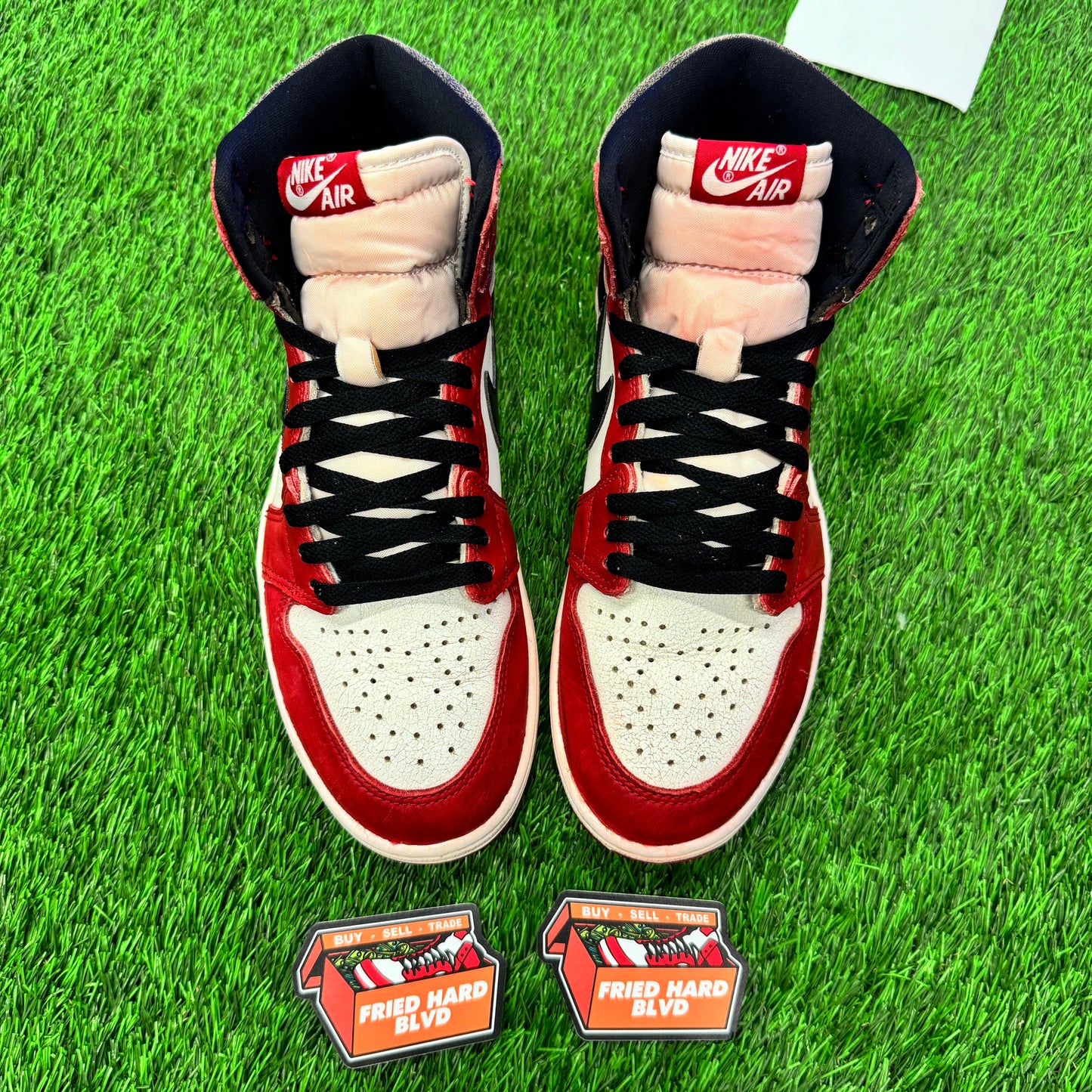 Jordan 1 Retro High OG Chicago Lost and Found SIZE 9M/10.5W