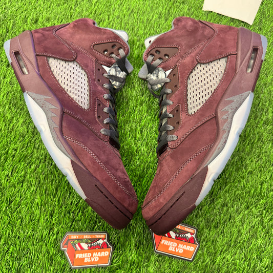Jordan 5 Retro Burgundy (2023) SIZE 15M/16.5W
