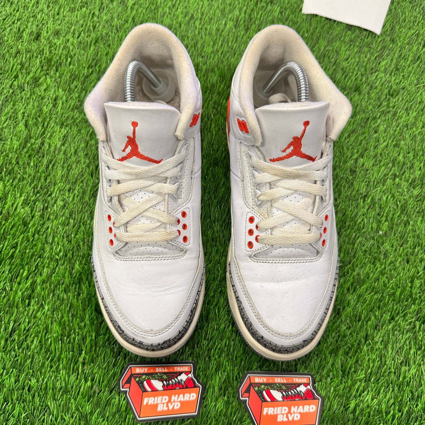 Jordan 3 Retro Georgia Peach (Women's) SIZE 8M/9.5W