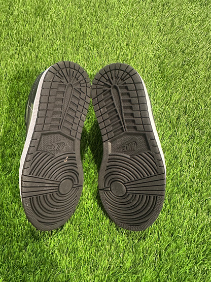 Jordan 1 Low SE Black Metallic Silver (Women's)