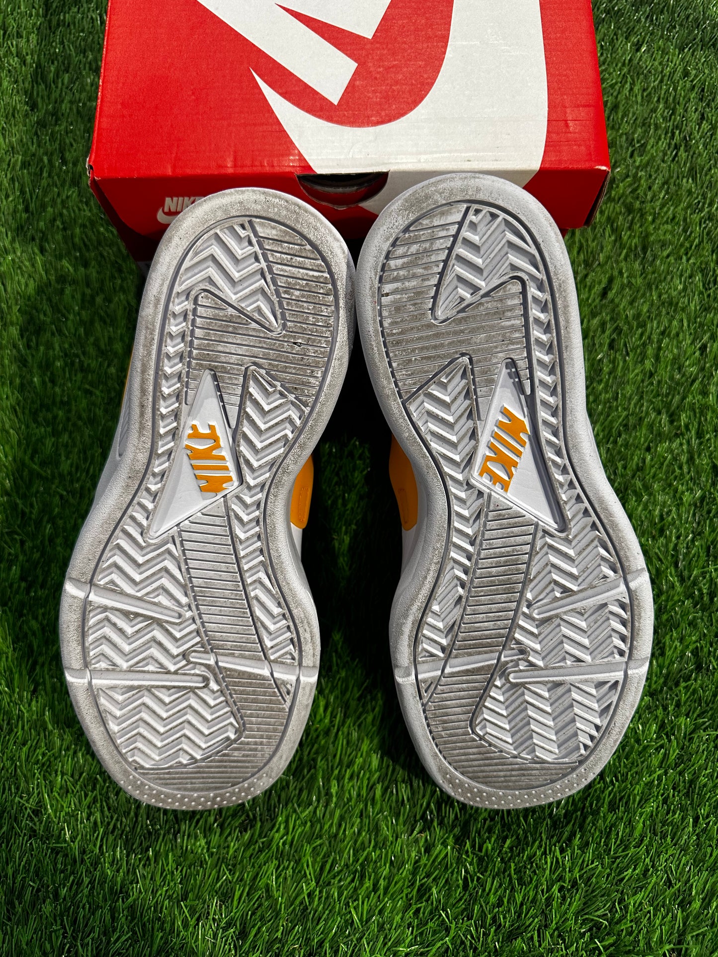Nike Air Flight Huarache Lakers 9M/10.5W
