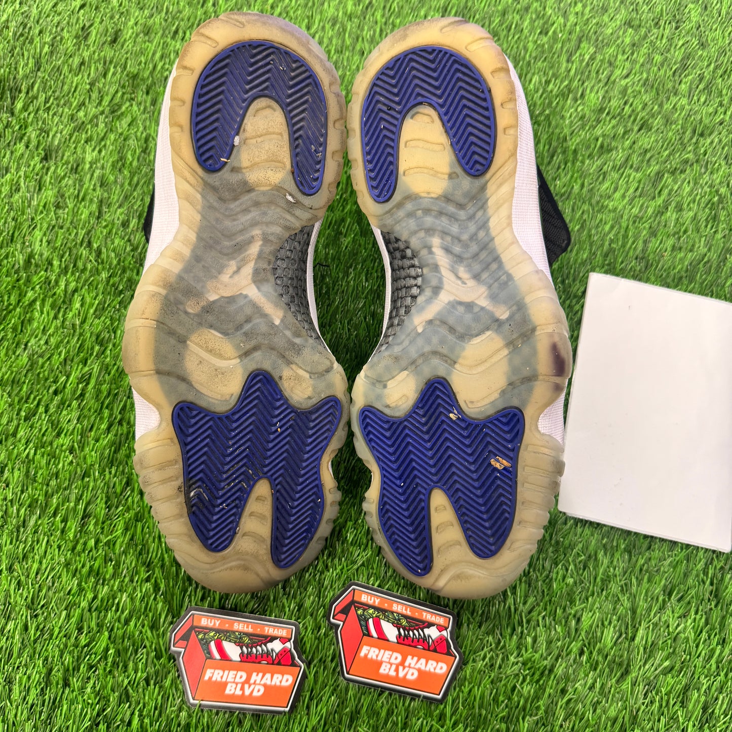 Jordan 11 Retro Low IE Space Jam SIZE 8.5M/10W