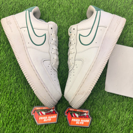 Air Force 1 Low Resort and Sport SIZE 9M/10.5W