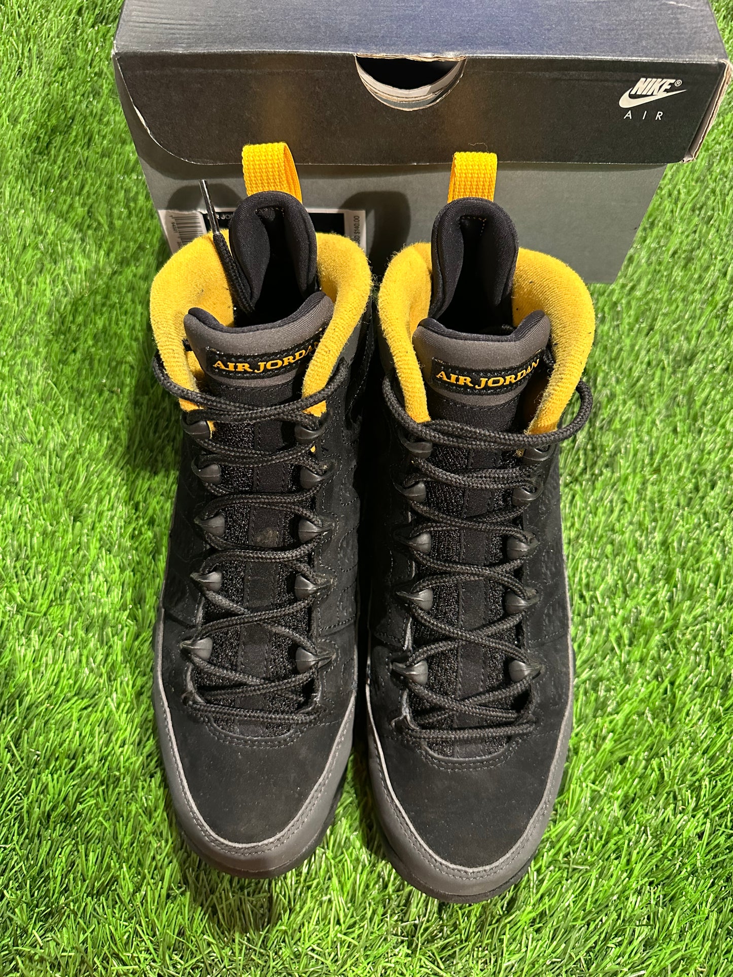 Jordan 9 Retro Dark Charcoal University Gold (GS)