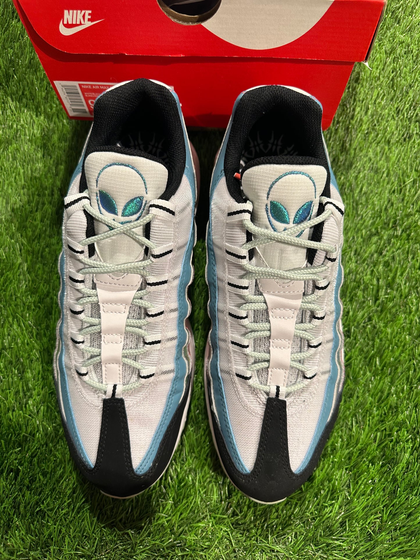 Air Max 95 Aliens SIZE 9M/10.5W