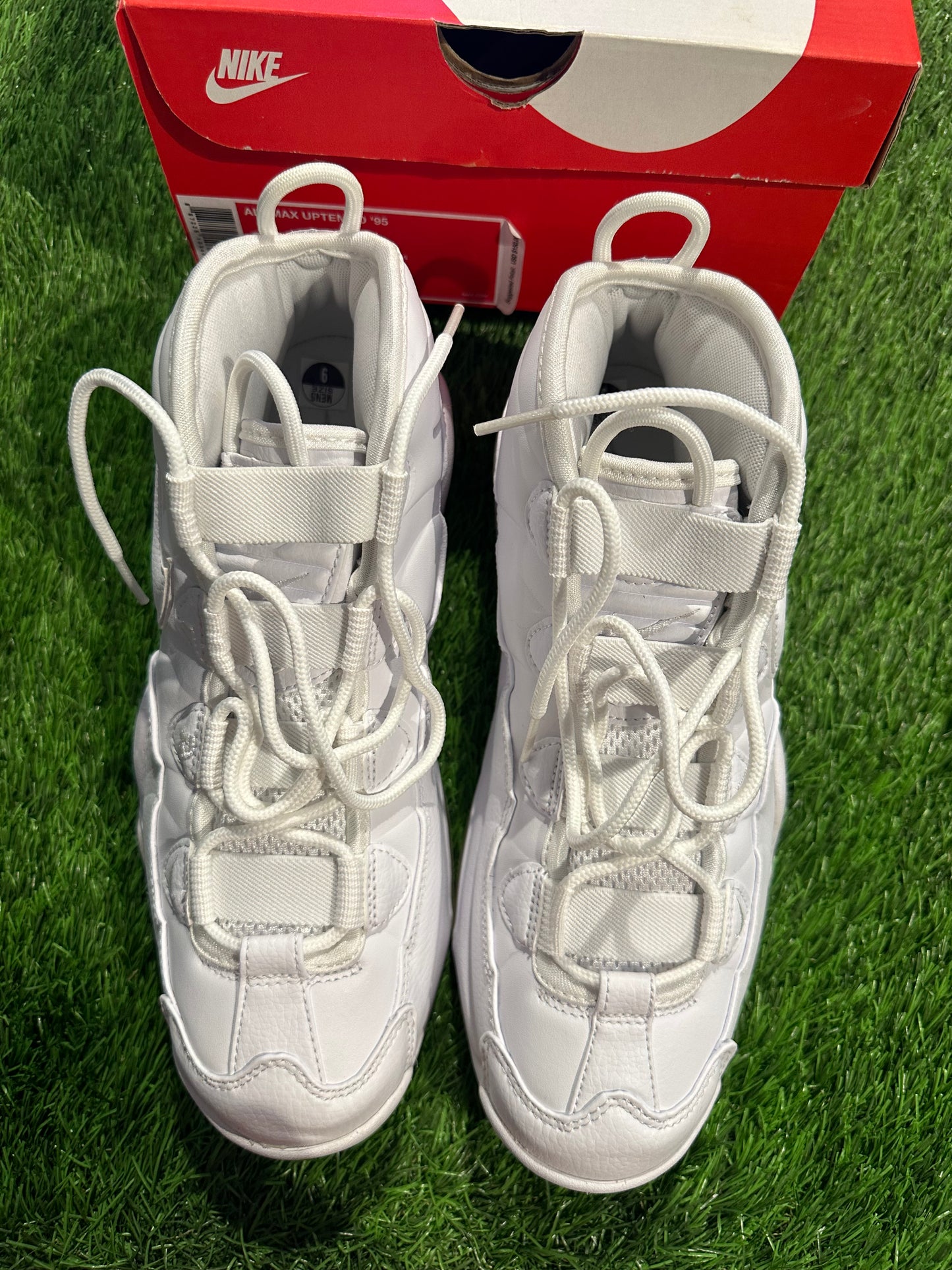 Air Max Uptempo 95 Triple White SIZE 9M/10.5W