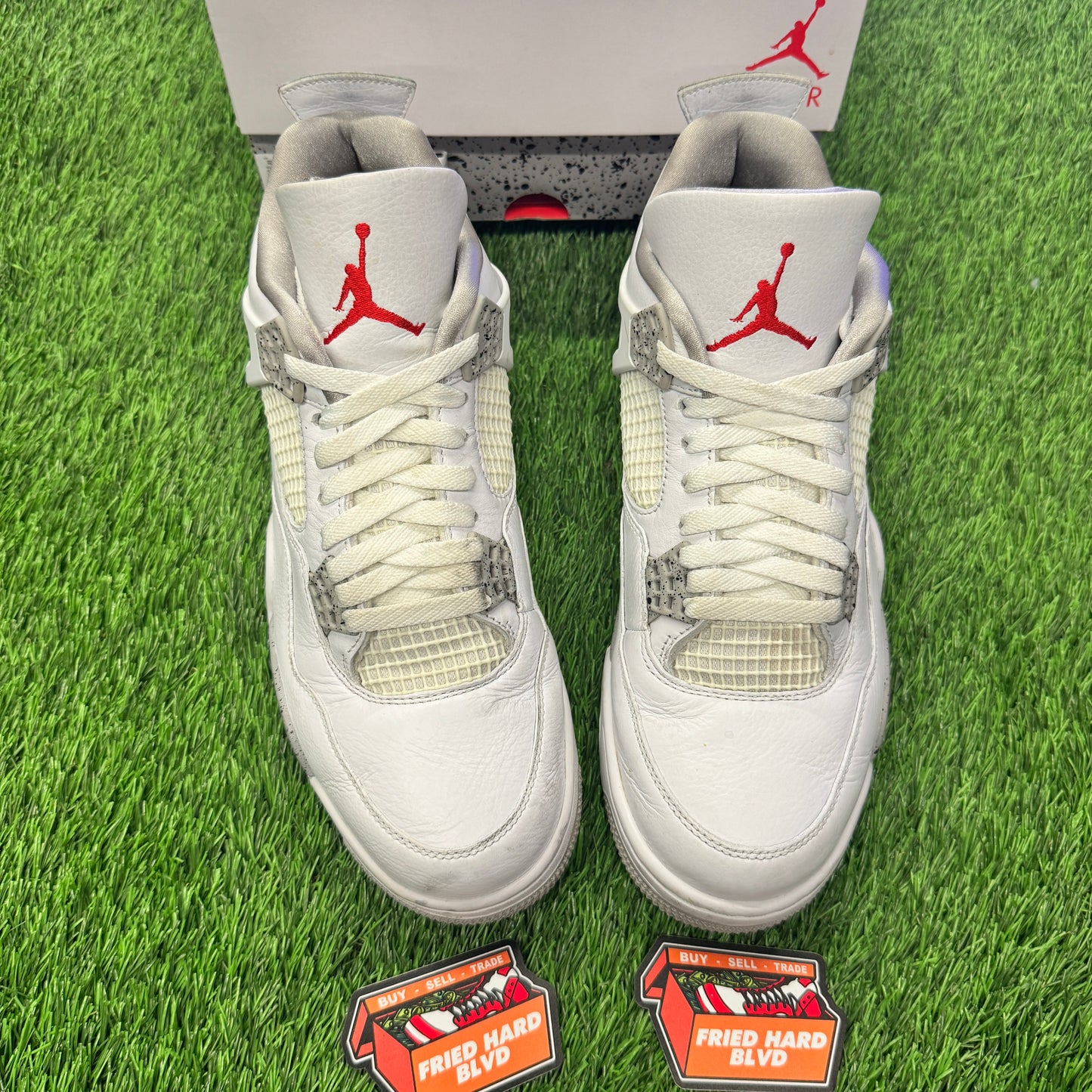 Jordan 4 Retro White Oreo (2021) SIZE 11M/12.5W