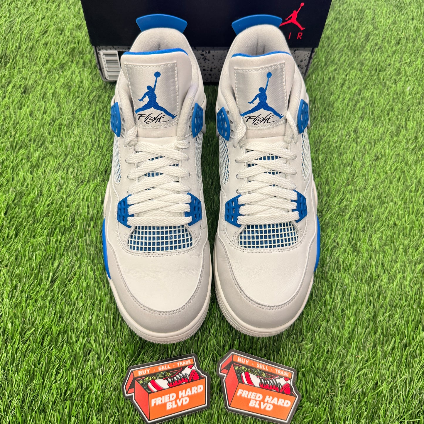 Jordan 4 Retro Military Blue (2012) SIZE 8.5M/10W
