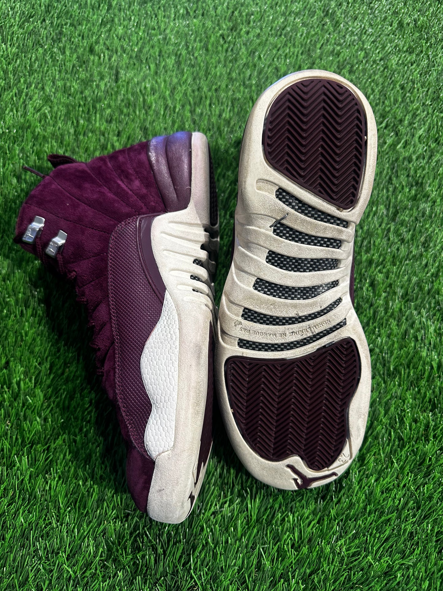 Jordan 12 Retro Bordeaux (GS) 7Y/8.5W