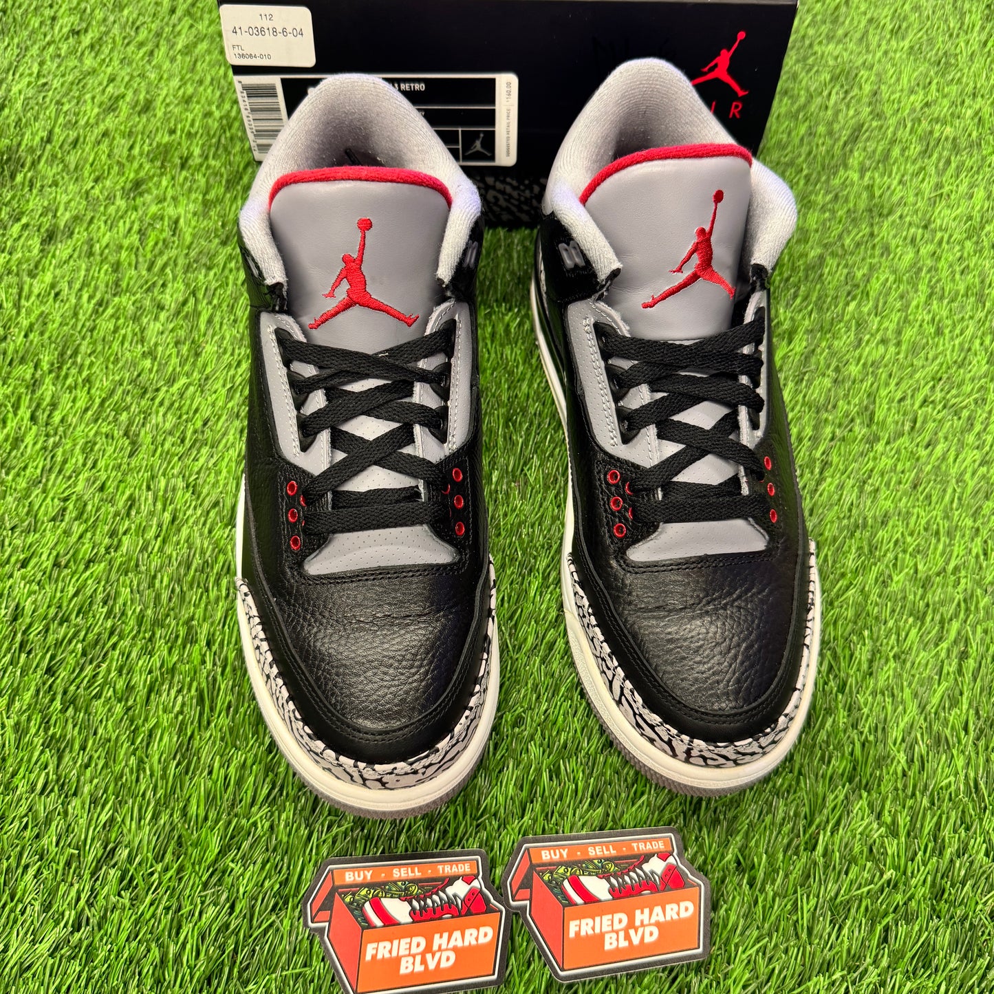 Jordan 3 Retro Black Cement (2011) SIZE 8.5M/10W