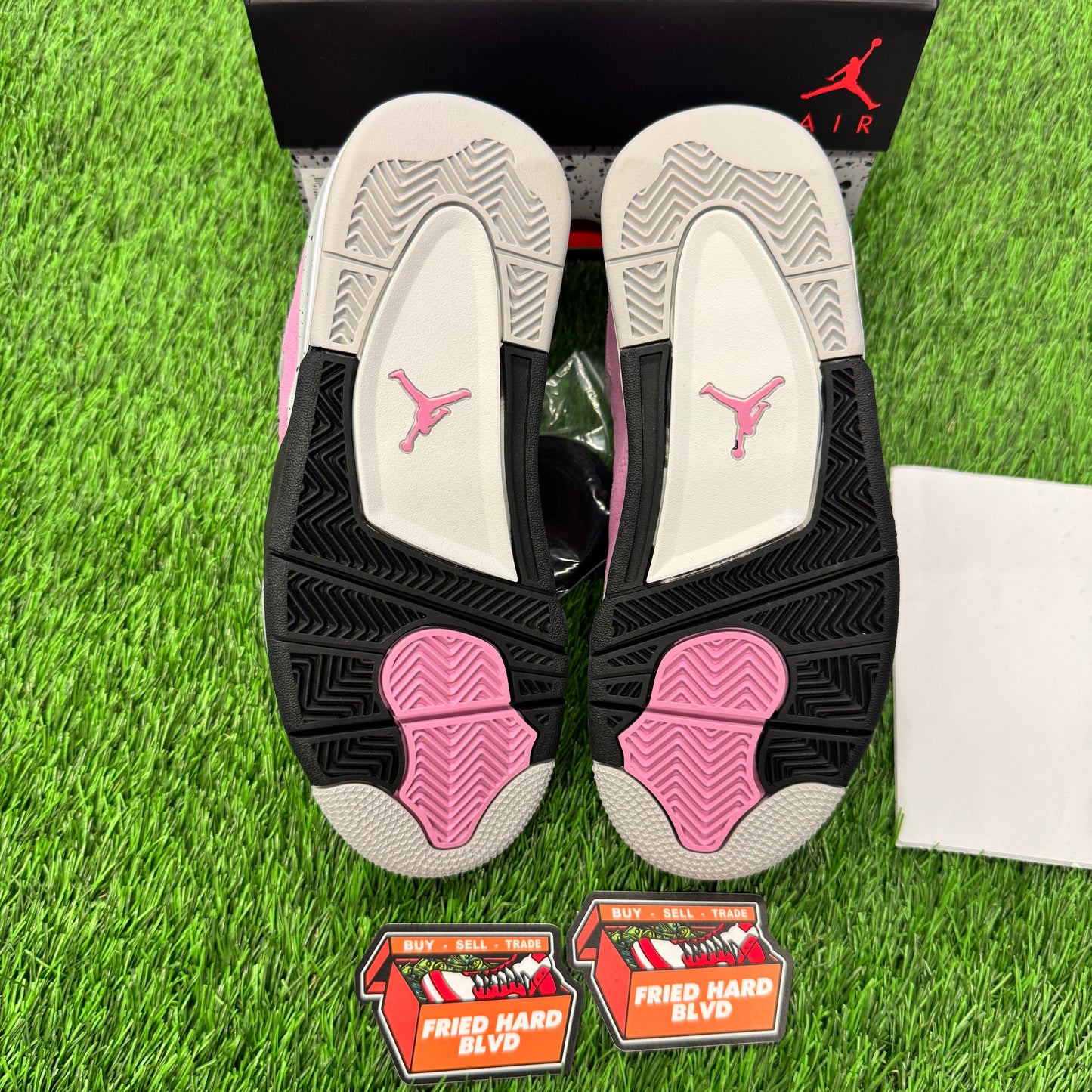 Jordan 4 Retro Orchid (Women's) SIZE 4.5Y/6W
