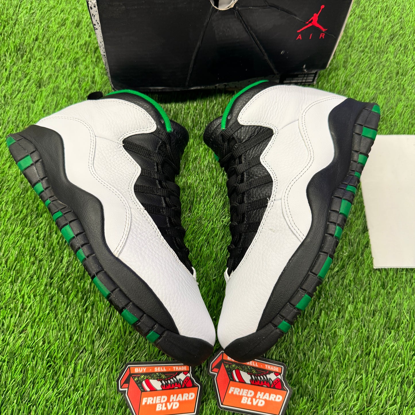 Jordan 10 Retro Seattle SIZE 8M/9.5W