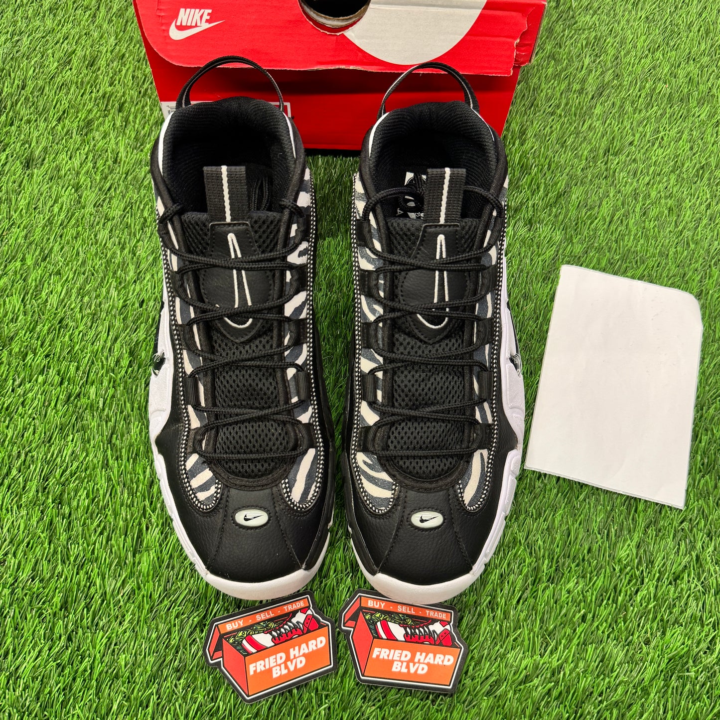 Air Max Penny 1 Tiger Stripes Black White SIZE 9.5M/11W