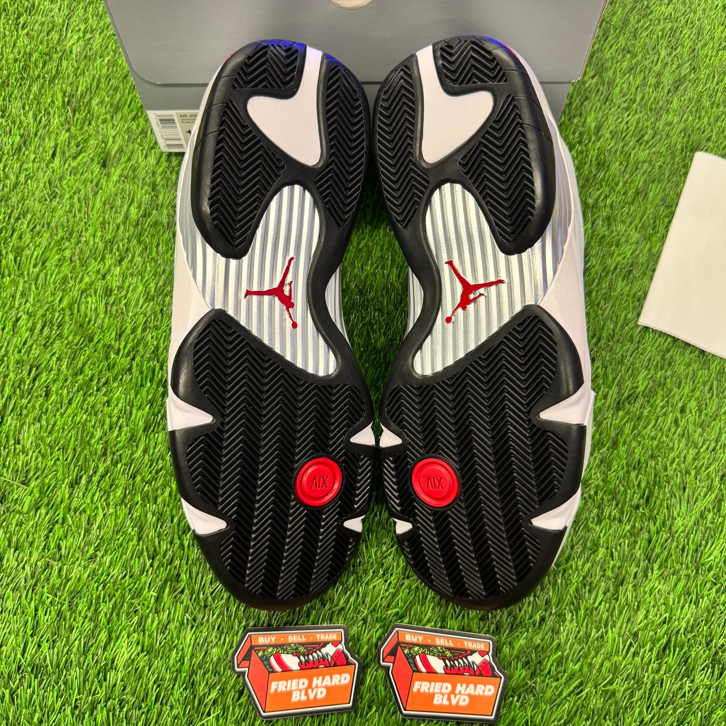 Jordan 14 Retro Black Toe (2024) SIZE 12M/13.5W
