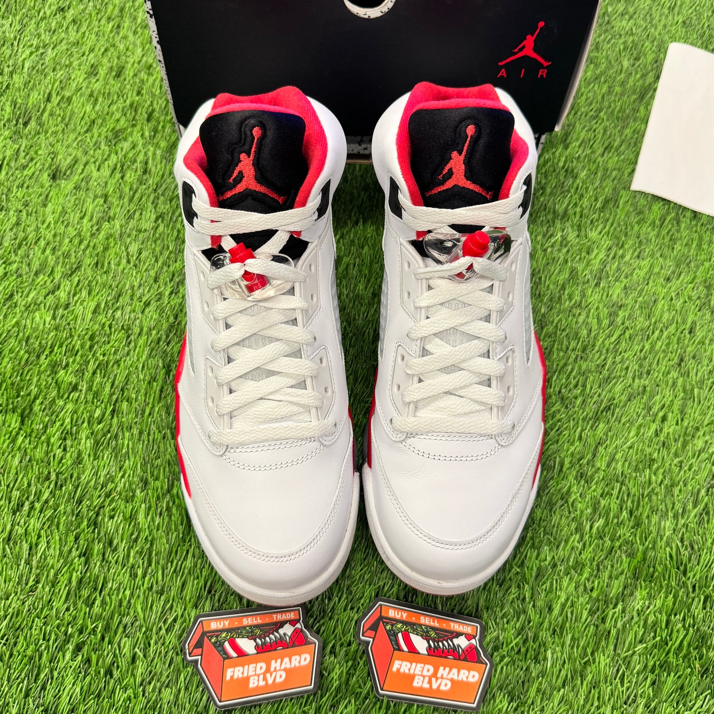 Jordan 5 Retro Fire Red Black Tongue (2013) SIZE 8.5M/10W