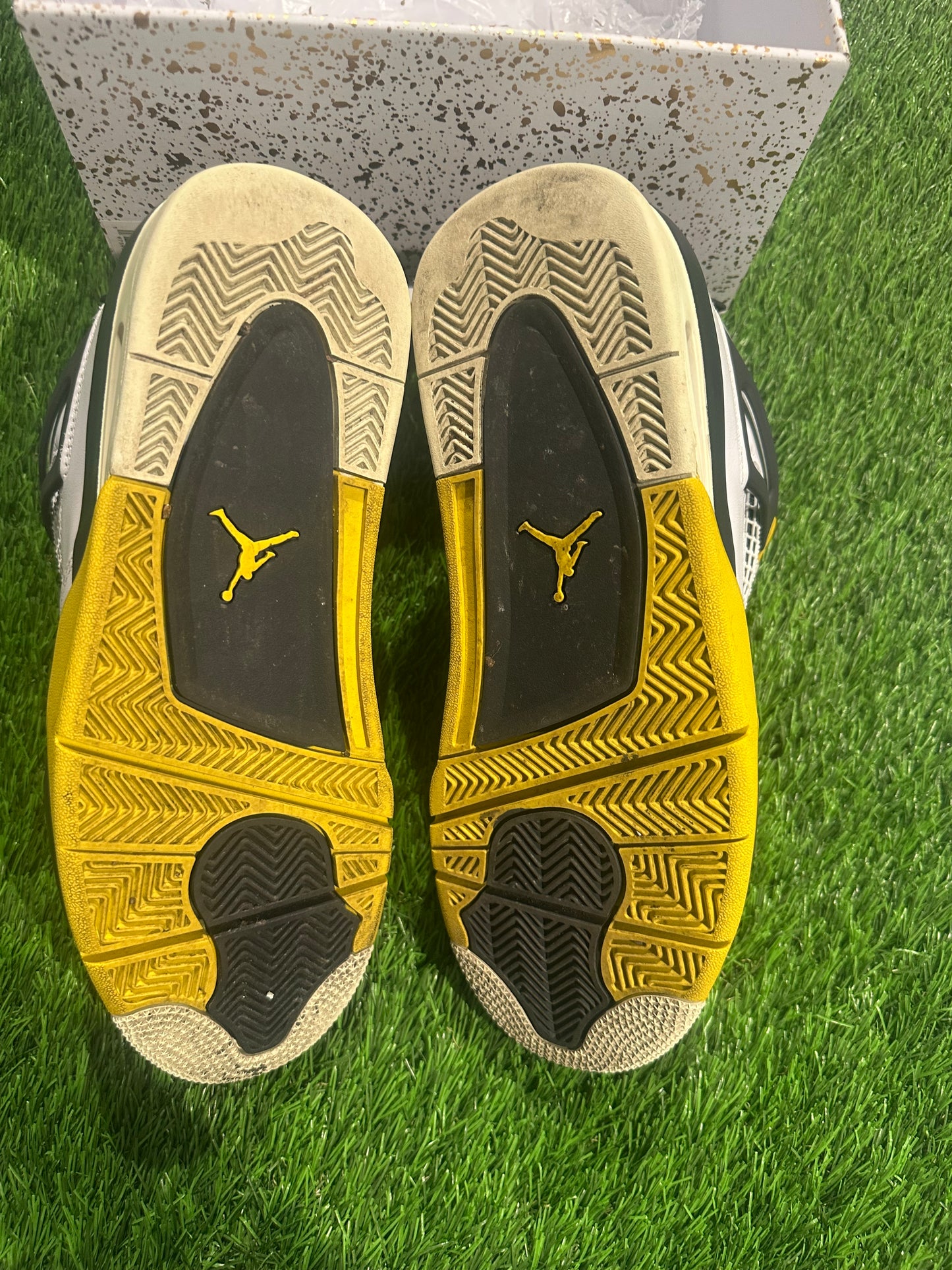 Jordan 4 Retro Vivid Sulfur (Women's)