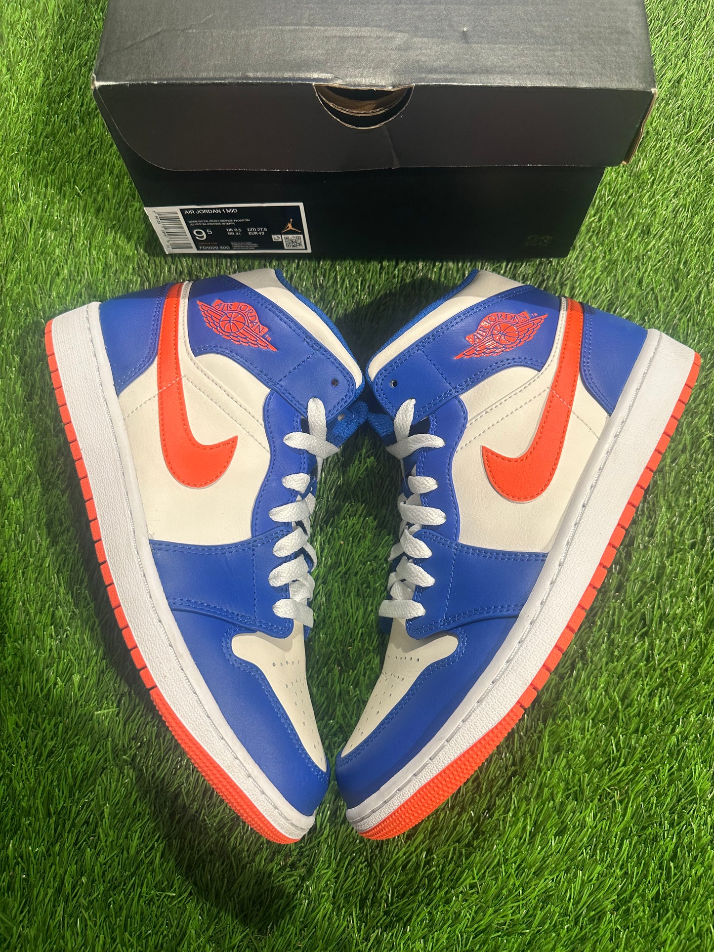 Jordan 1 Mid Knicks