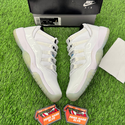 Jordan 11 Retro Low Legend Blue (GS) SIZE 7Y/8.5W