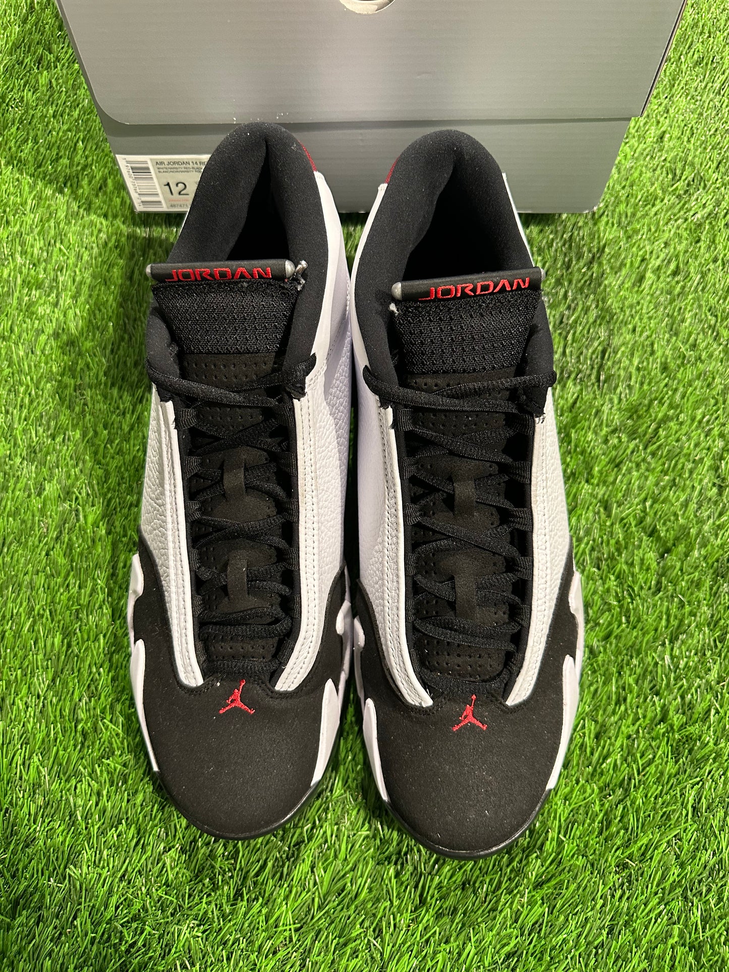Jordan 14 Retro Black Toe (2024)
