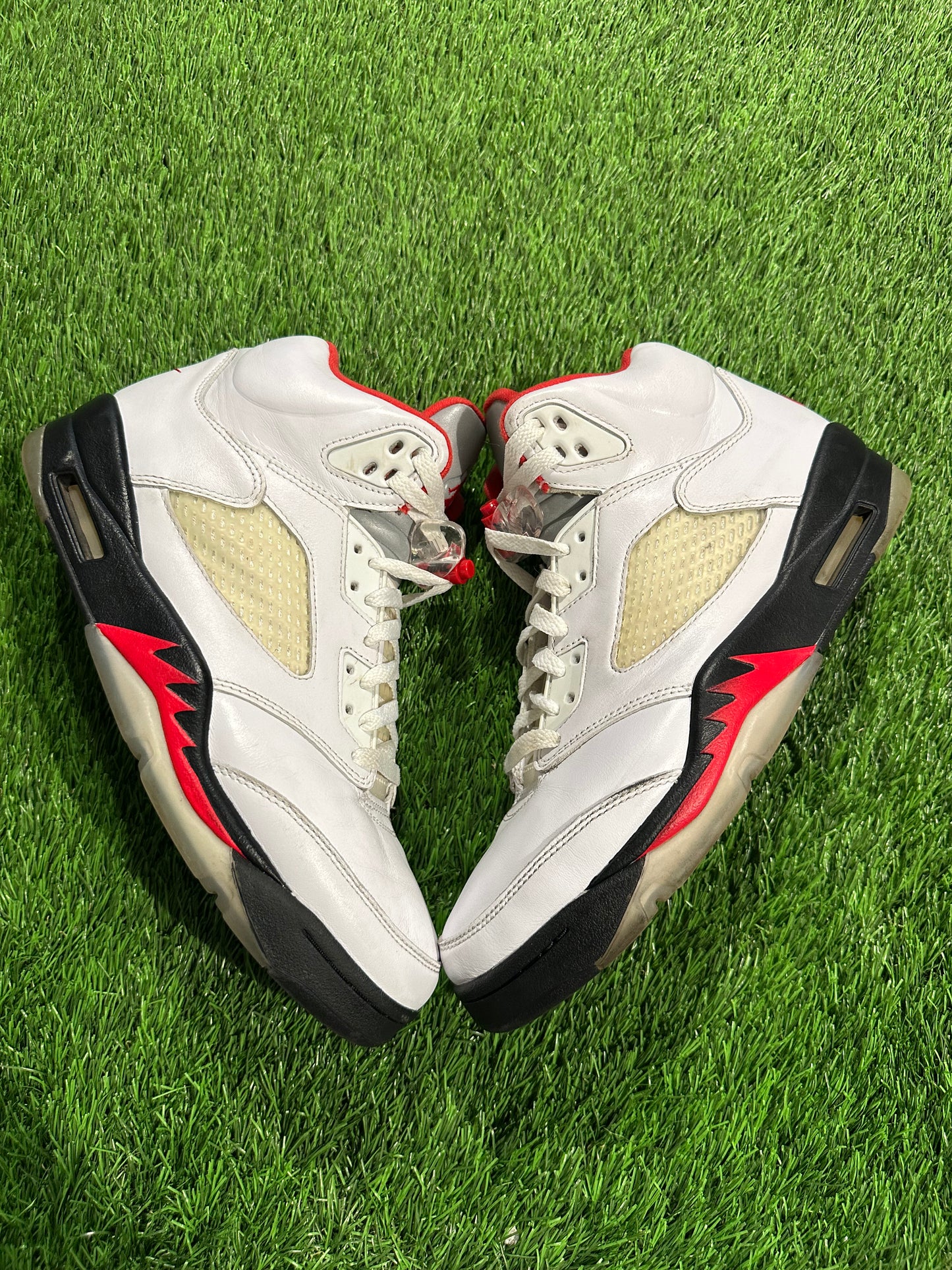Jordan 5 Retro Fire Red Silver Tongue (2020)