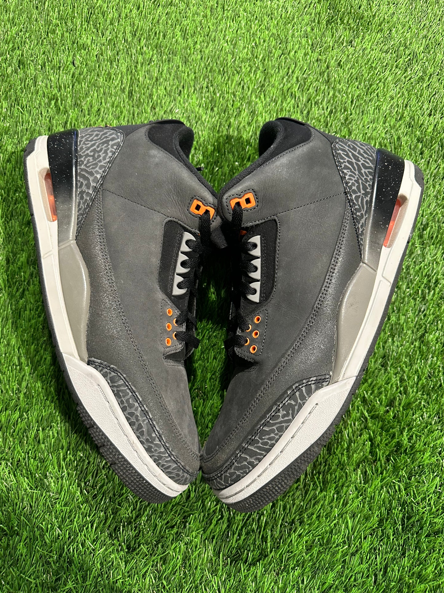 Jordan 3 Retro Fear Pack (2023)