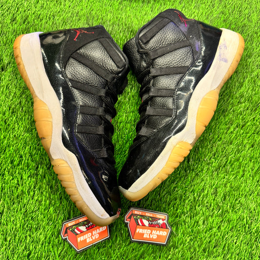 Jordan 11 Retro 72-10 SIZE 11.5M/13W