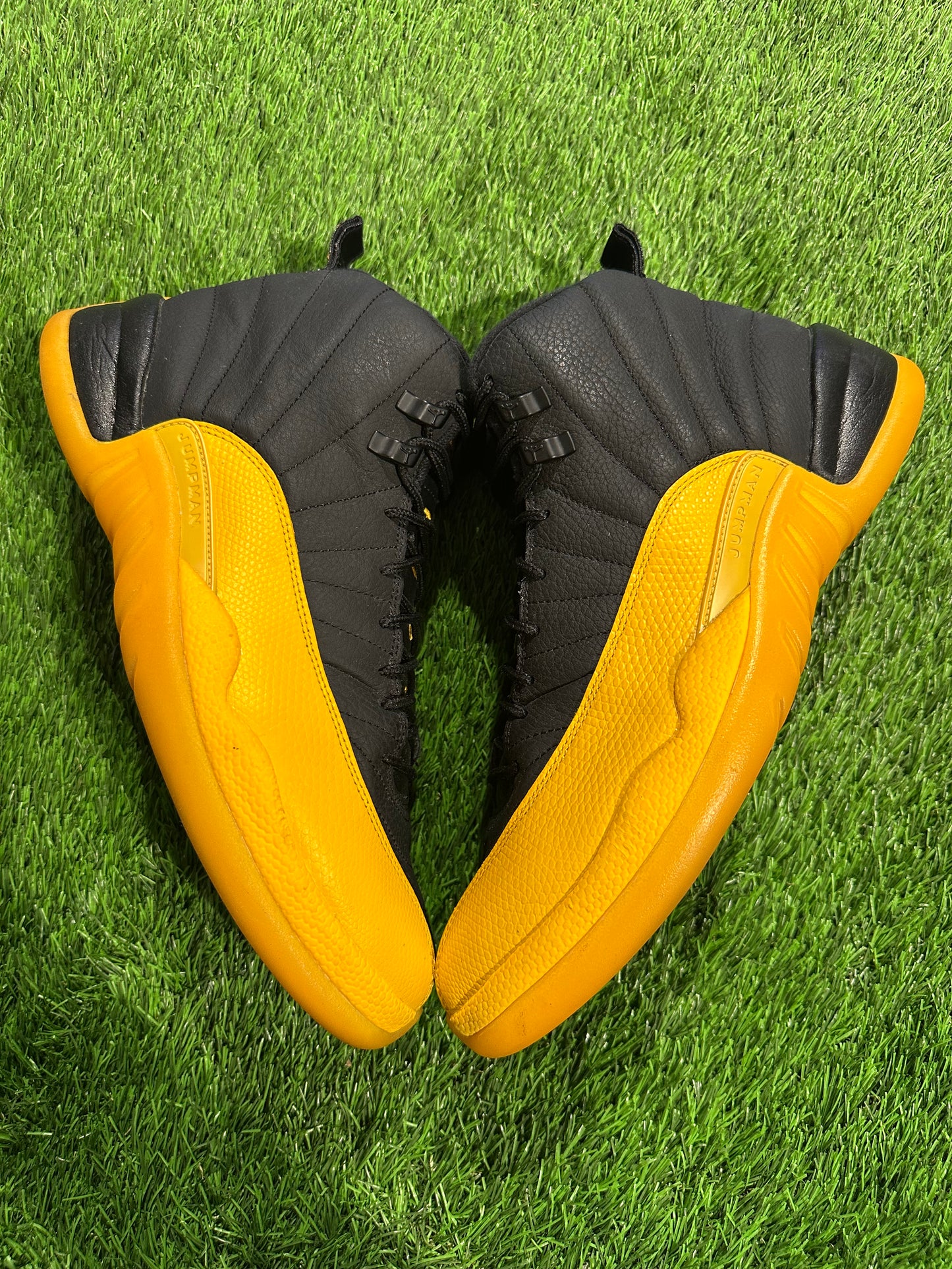 Jordan 12 Retro Black University Gold