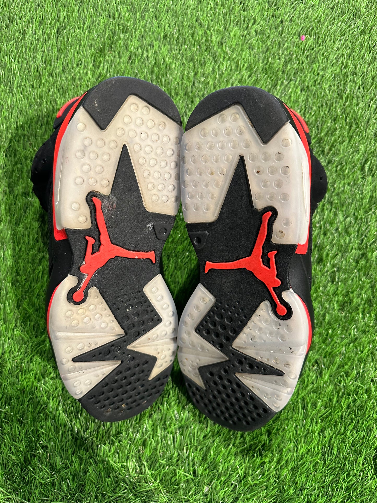 Jordan 6 Retro Black Infrared (2019)