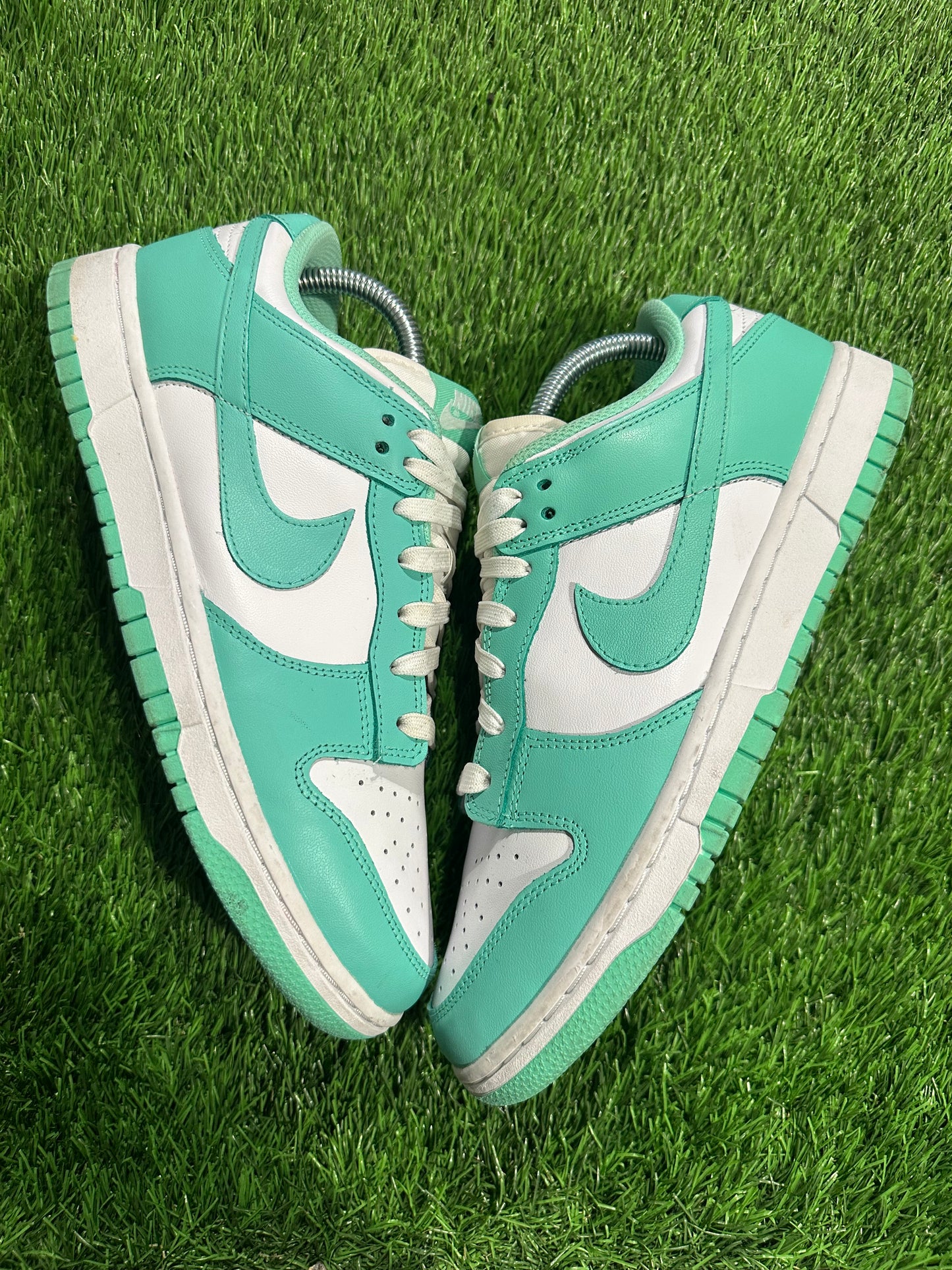 Dunk Low Green Glow (Women's) SIZE 8.5M/10W