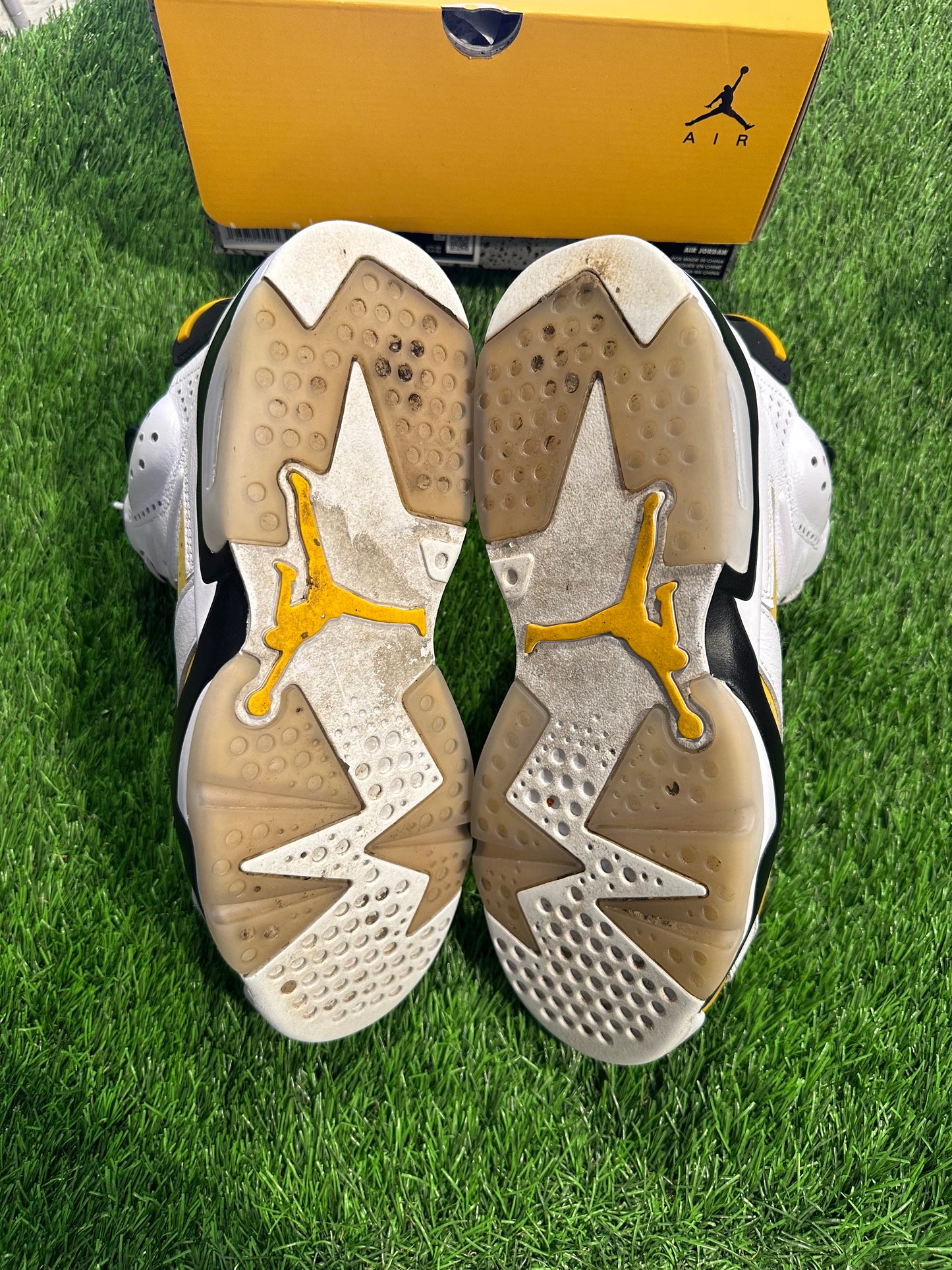 Jordan 6 Retro Yellow Ochre