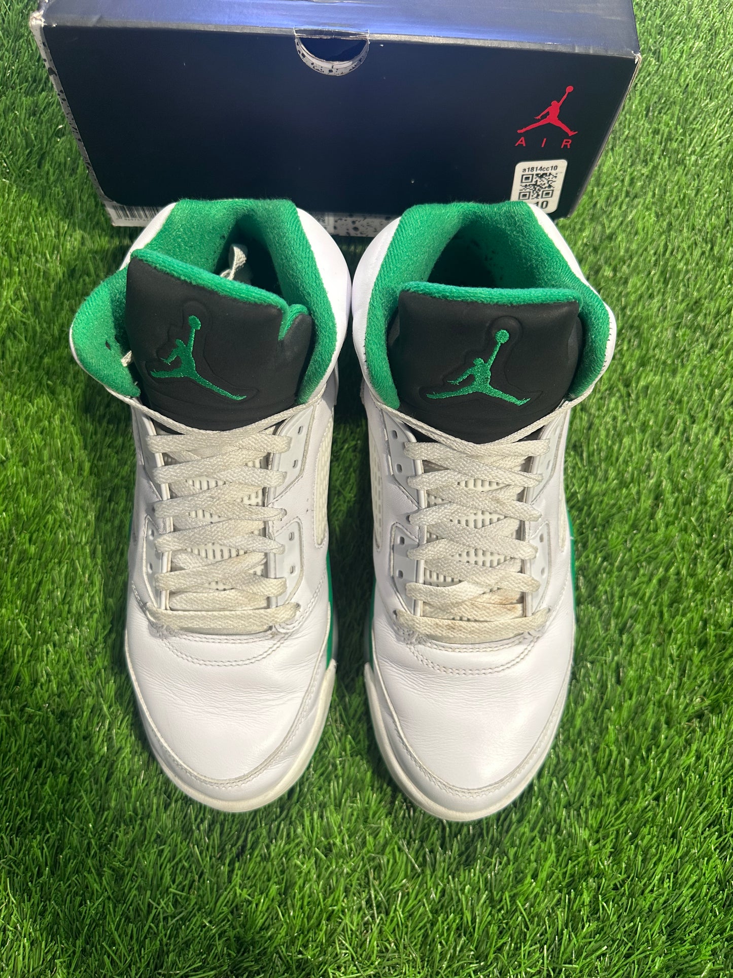 Jordan 5 Retro Lucky Green (Women's) SIZE 9.5M/11W
