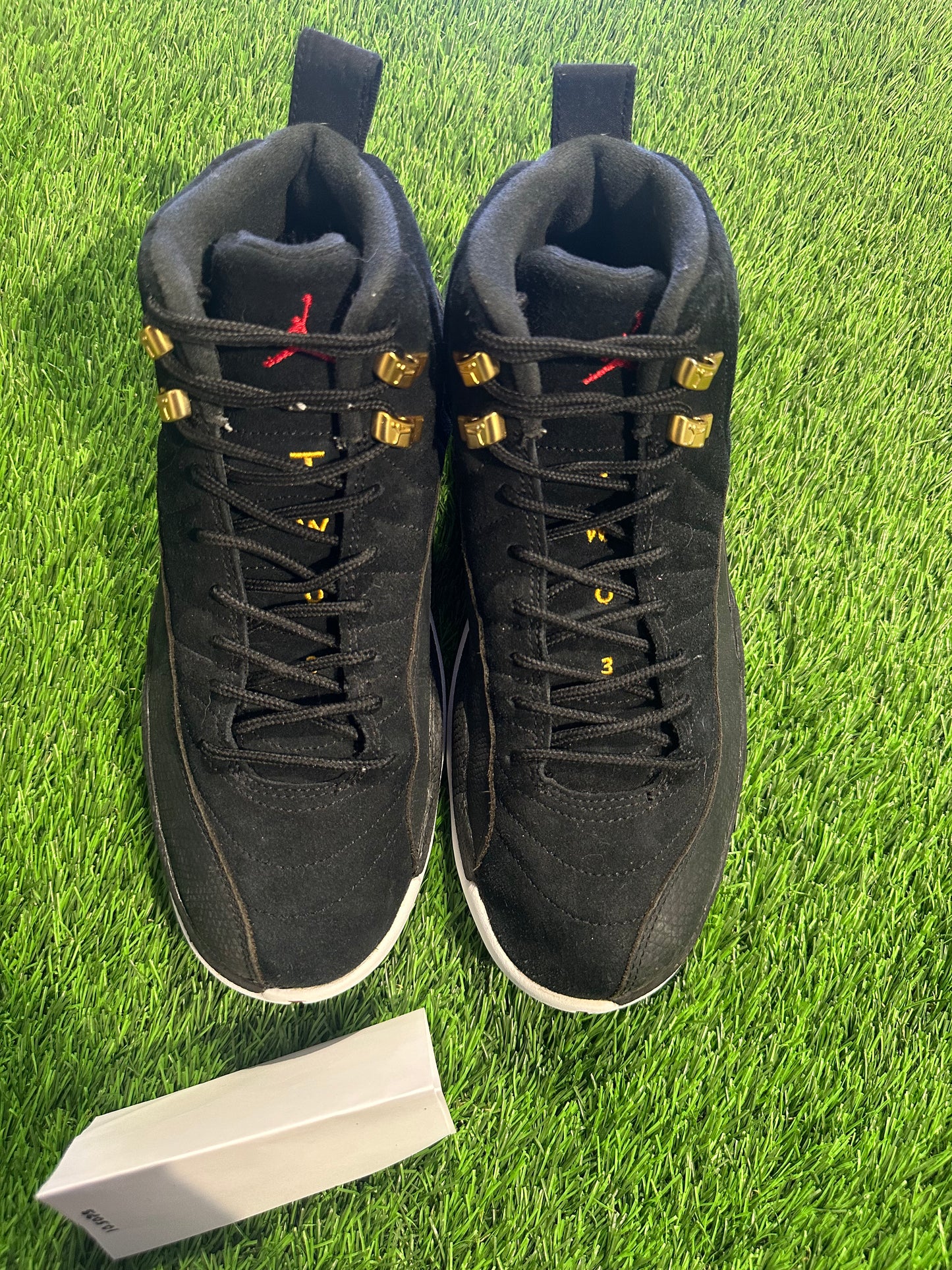 Jordan 12 Retro Reverse Taxi SIZE 8M/9.5W