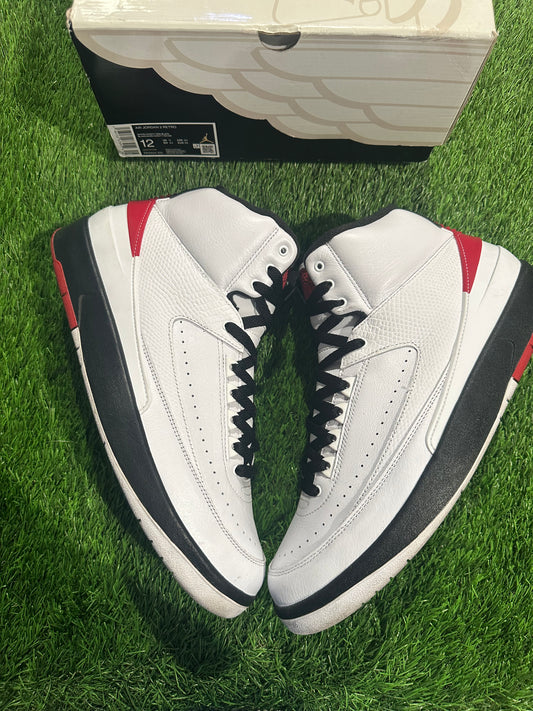 Jordan 2 Retro OG Chicago (2022)